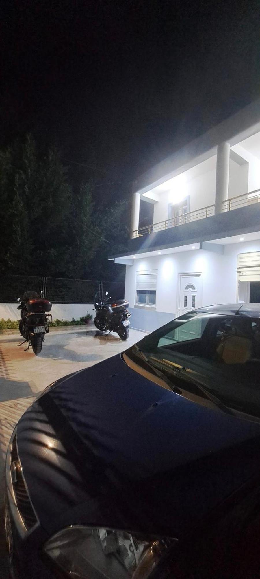 Villa Likaj Berat Exteriör bild