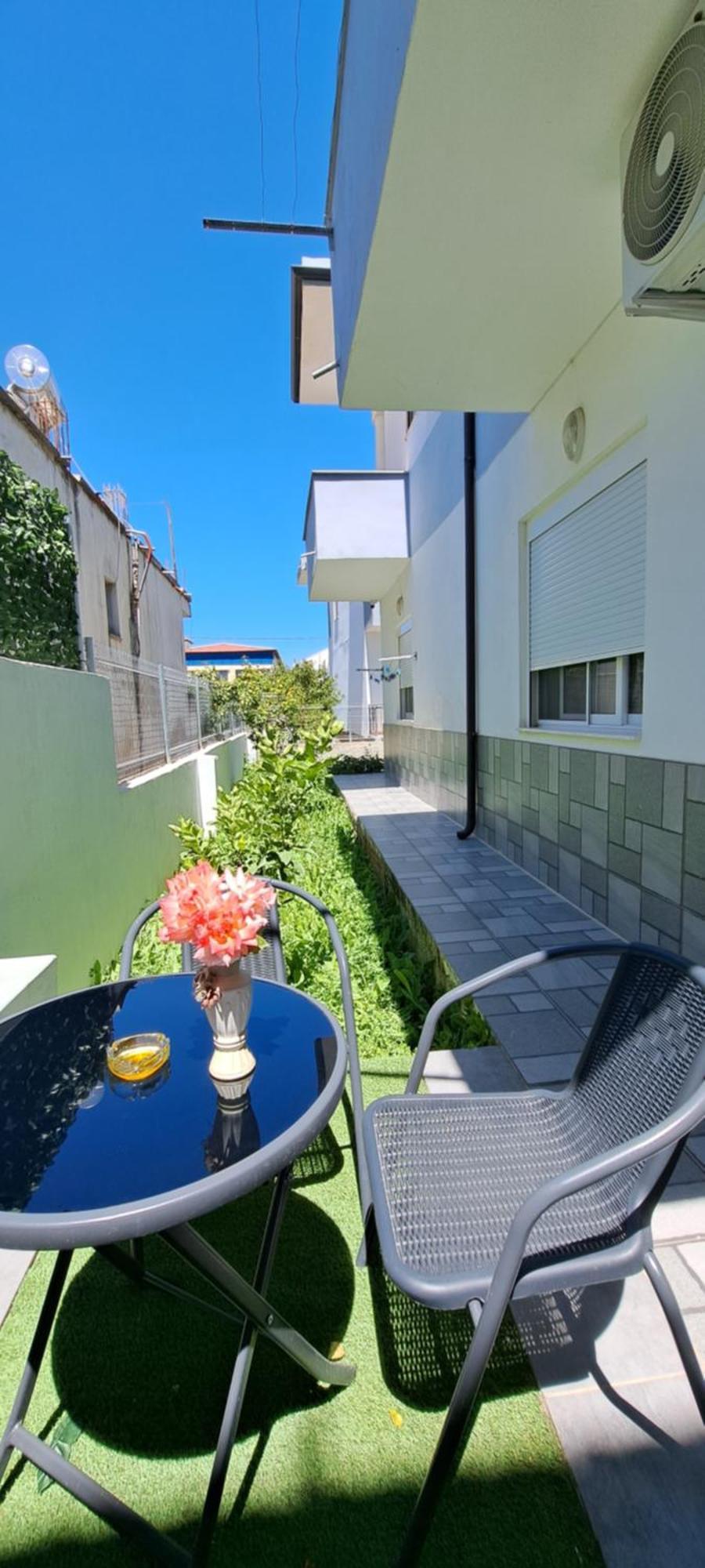 Villa Likaj Berat Exteriör bild