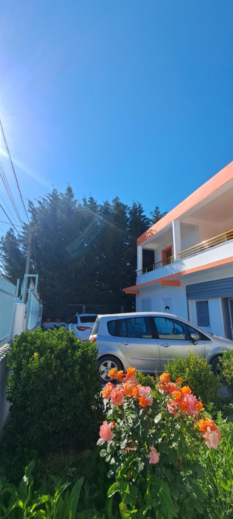 Villa Likaj Berat Exteriör bild
